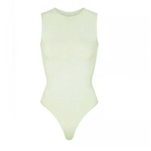 Skims Essential Bodysuit Sleeveless Crewneck Bodysuit Pistachio Green S/M NWT